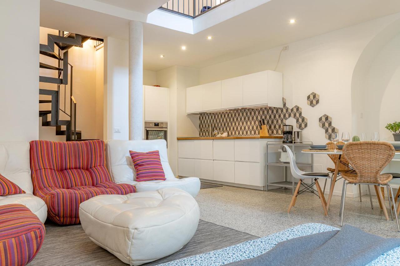 Moderno Loft A Due Passi Dal Lago Apartment Torno Exterior photo
