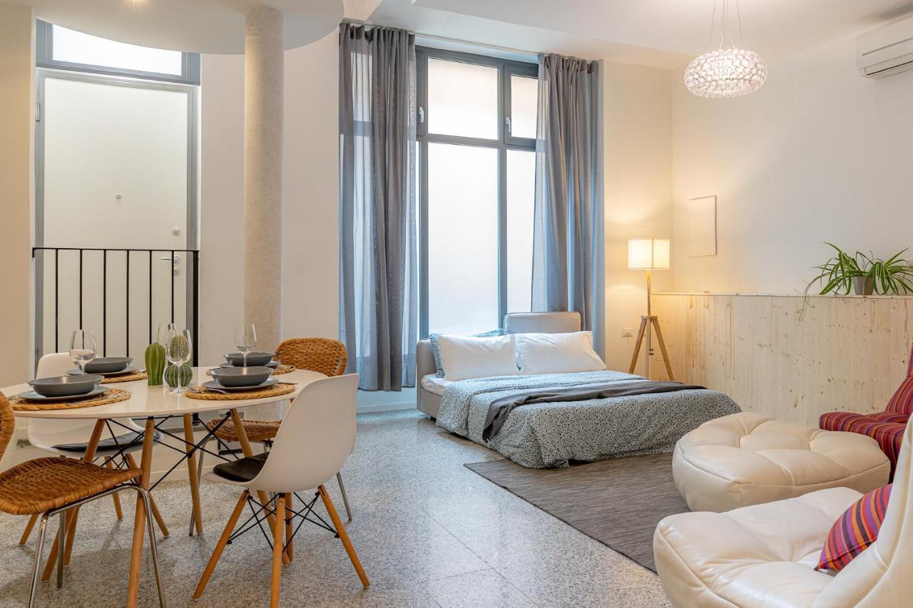 Moderno Loft A Due Passi Dal Lago Apartment Torno Exterior photo